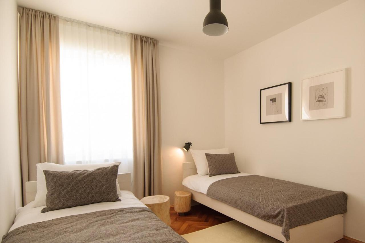 Julie City Centre Porec Apartment Eksteriør billede