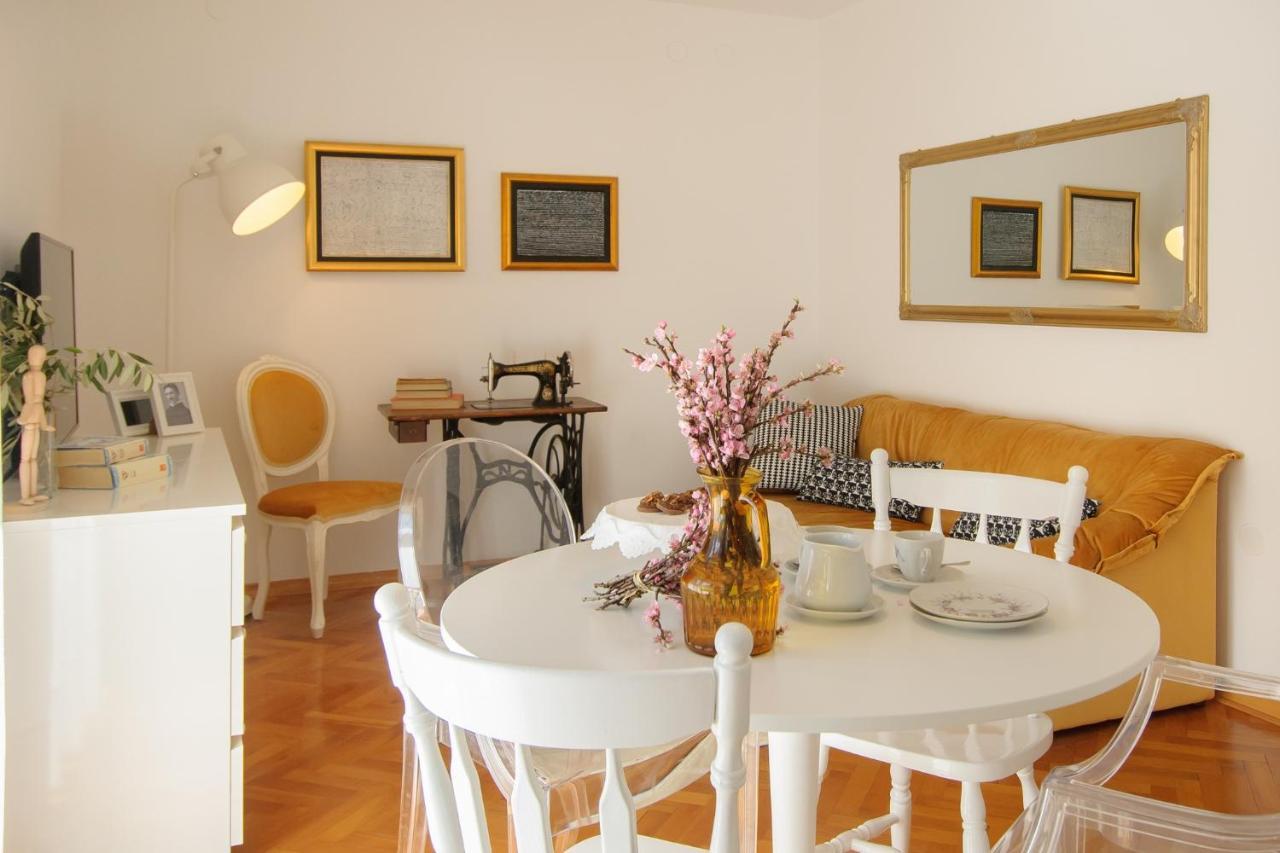 Julie City Centre Porec Apartment Eksteriør billede