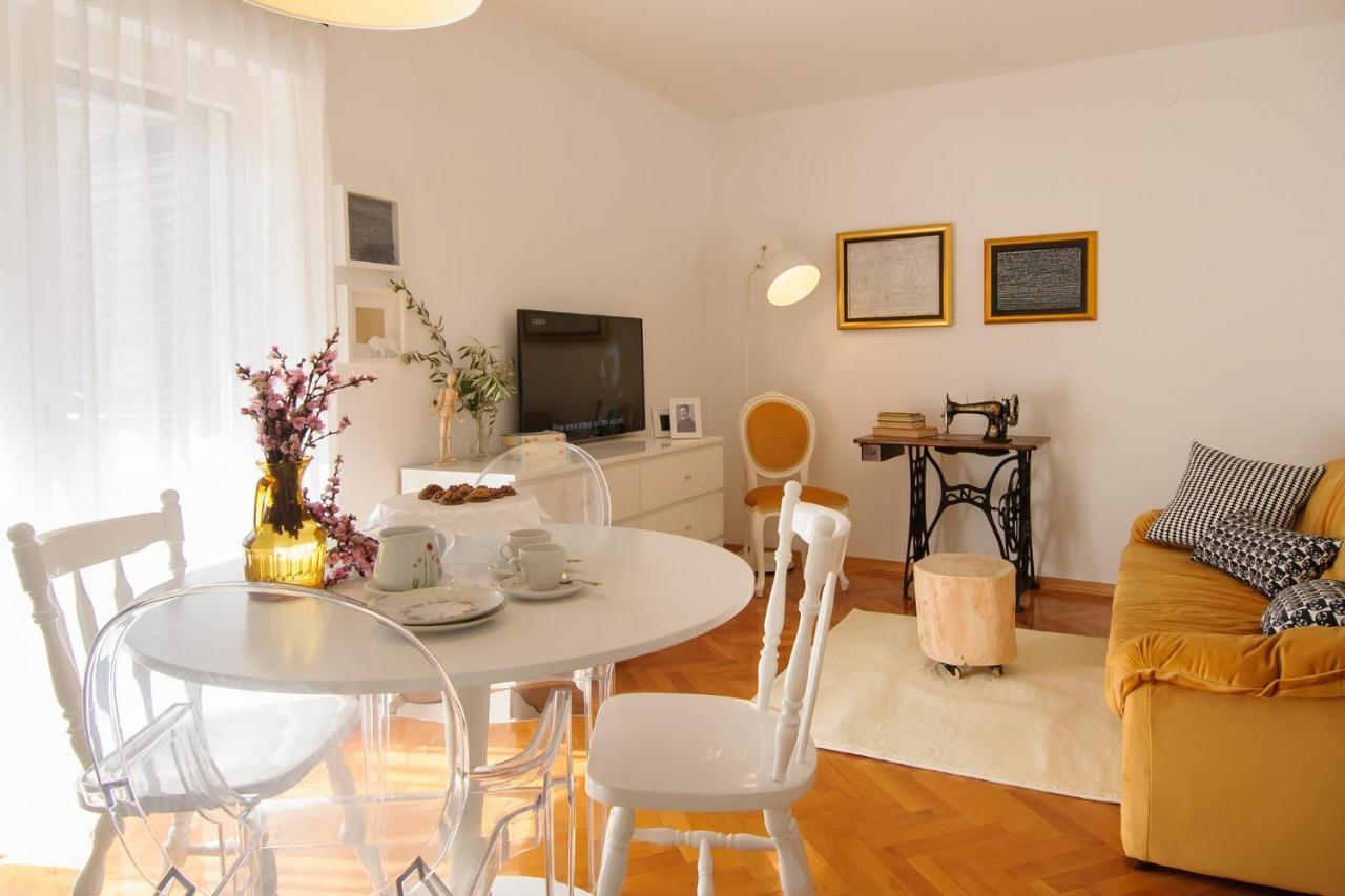 Julie City Centre Porec Apartment Eksteriør billede